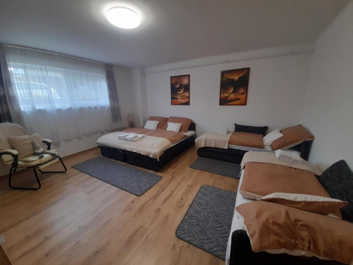 Ferienwohnung Opal Apartman Nyíregyháza Exterior foto